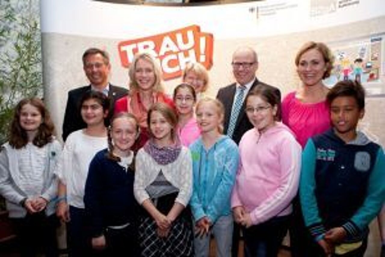 Gruppenfoto zur Landestour in Hamburg Gruppenfoto zur Landestour in Hamburg